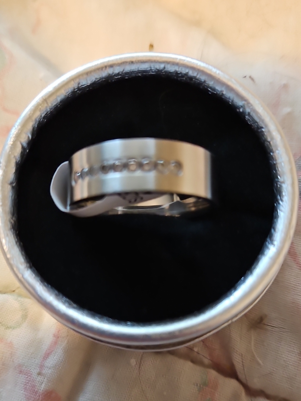 BRAND NEW ** Men's Stainless Steel Ring with Clear Accents